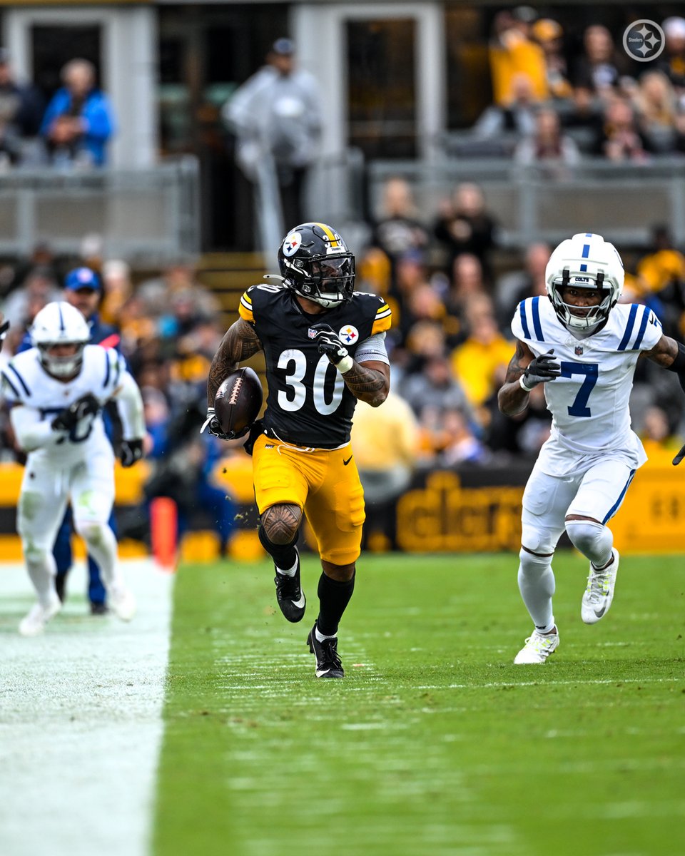 LosSteelers's tweet photo. Alcánzalo si puedes🤫

@Nunless2 | #HereWeGo https://t.co/AVgCDbM0UC