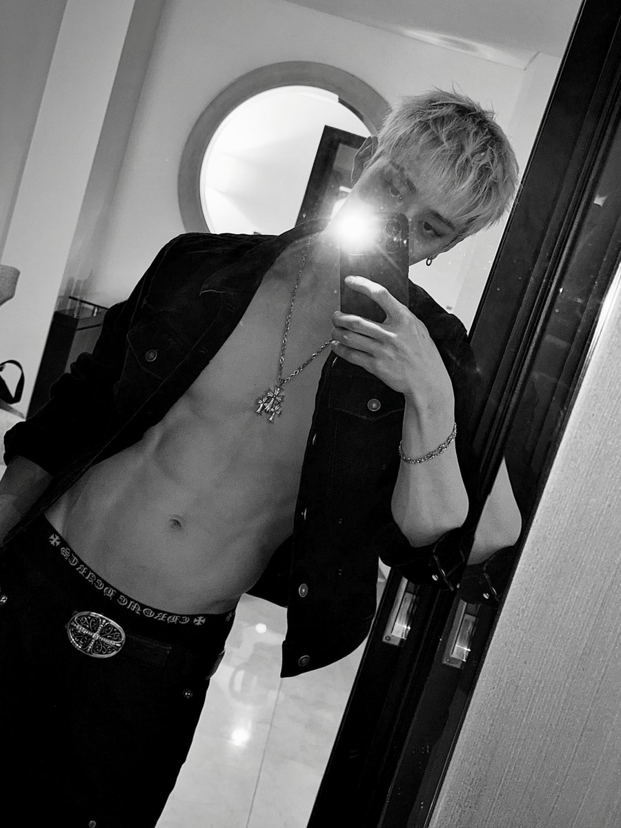 _adbander's tweet photo. ㅤ
ㅤㅤ𝟰𝟴 y͟r͟s.ㅤSTRAIGHTㅤmathematics—(𝘁𝗲𝗮)𝗰𝗵𝗲𝗿
ㅤㅤ#ðoㅤㅤㅤㅤㅤ𝅯⚰️۱ㅤㅤㅤㅤㅤㅤ𝕱𝗟𝖠𝗦𝗛ㅤㅤㅤㅤㅤ𝁑ㅤㅤㅤ
ㅤ https://t.co/5mafP9lzGN
