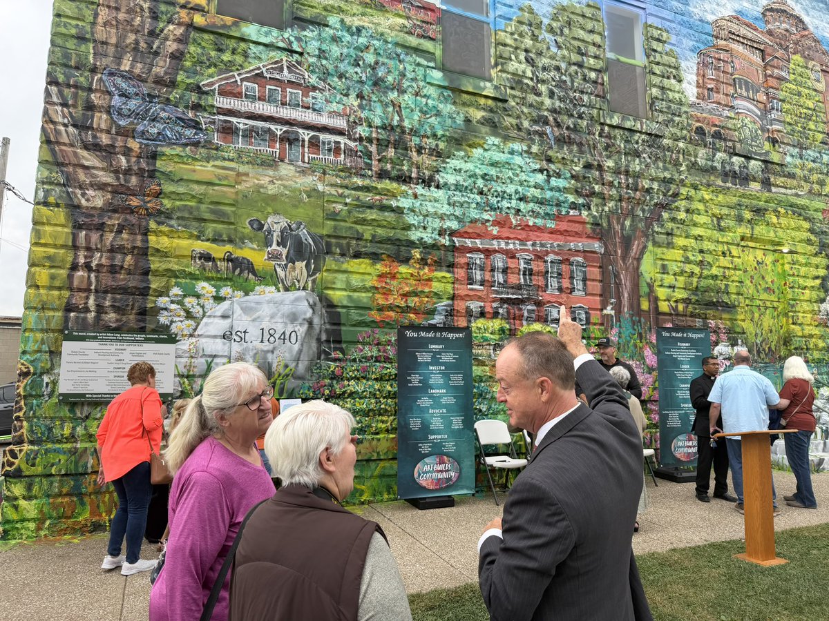 RepMessmer's tweet photo. Great to join the Ferdinand community to dedicate the new mural at Fleig’s Cafe!

Thank you to Traditional Arts Today, artist Adam Long, and everyone who helped bring this project to life.

Hoosier pride on full display! https://t.co/uc0NY4tmjF