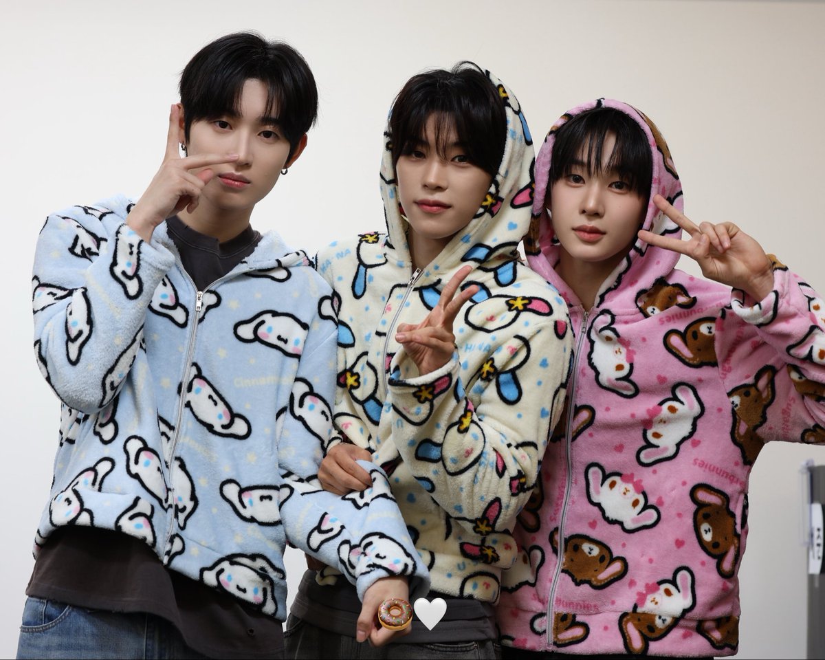 luvwoong17's tweet photo. 261011  #김도훈 #한예준 #곽기웅 https://t.co/1utX2crXVQ