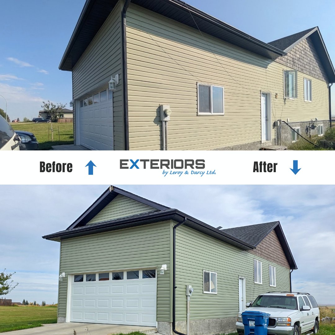 Exteriorsld's tweet photo. From storm damage to good as new! ⛈️➡️✨
​We completed this hail damage restoration for @SMRestore_CA in Cardston, AB! Fresh @WRRS_Roofing vinyl siding, Foundry shake &amp; @MachineMetals flashing. 🏠🔨
​Get a quote:
🔗 https://t.co/LaKLDkWMGP
📞 403-327-9113
​#YQL #Siding #Cardston https://t.co/X85NVloOJ9