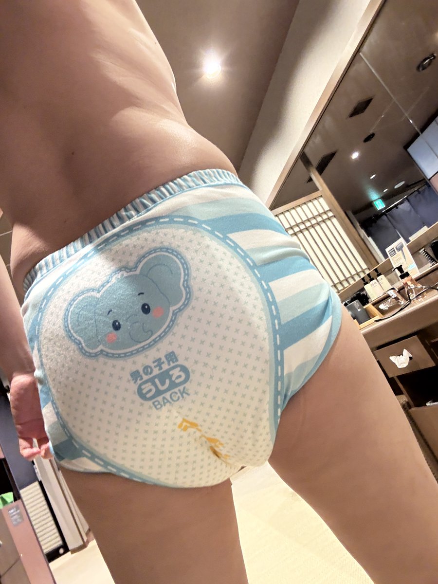 DiaperU_abdl's tweet photo. Every baby needs a pair of adorable training pants! 🍼💙

And our adorable little cutie @abdl_daddy_hk is showing us just how cute they look in theirs! 🐘✨

Big hugs and a HUGE thank you to this sweet baby for sharing these super adorable photos with us! 🥰

Stay cute, stay comfy, and keep being the sweetest little baby! 💕