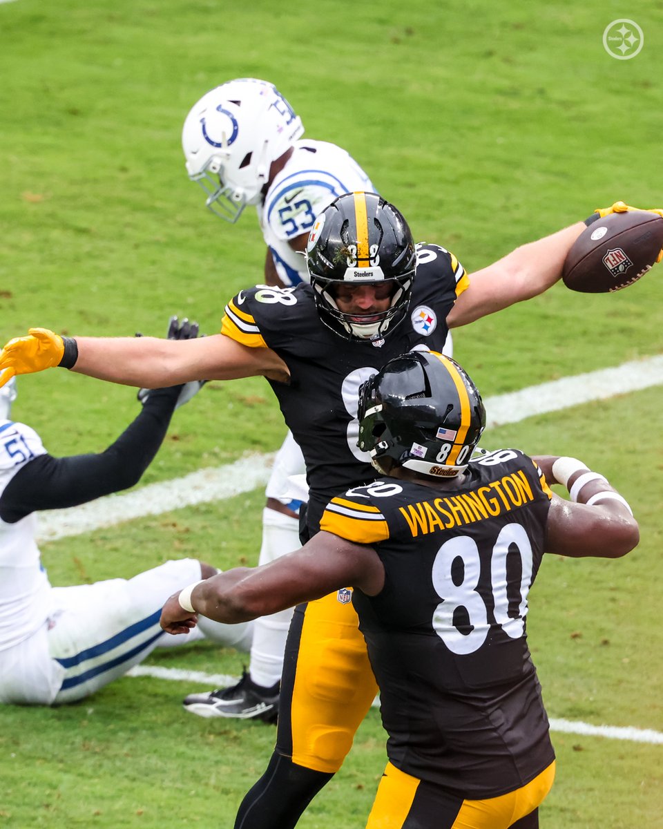 LosSteelers's tweet photo. MUUUUUTH😱

@pat_fry5 | #HereWeGo https://t.co/nNqhawQZI5