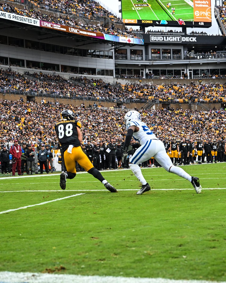 LosSteelers's tweet photo. MUUUUUTH😱

@pat_fry5 | #HereWeGo https://t.co/nNqhawQZI5