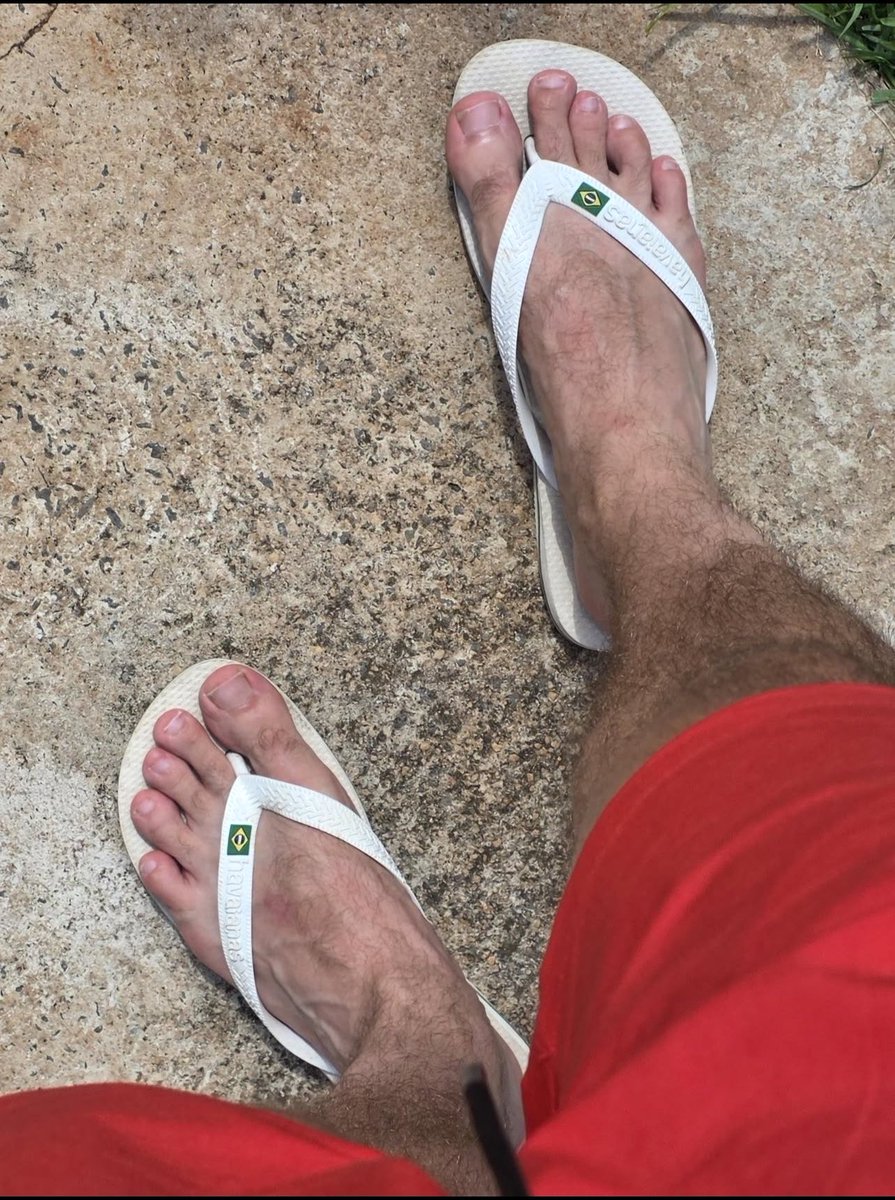 adoropedemacho's tweet photo. Esse motoca me deixa maluco 🤤😍
.
.
#feet #feetfetısh #feetworshi̇p #footfetısh #foot #pedemacho #solademacho #cashmaster #submissao #pesdehomem #pes #solas #findom #fetiche #chule #sub #dom #cashslave #drain #alphamale https://t.co/jyZ6ZPXr6o