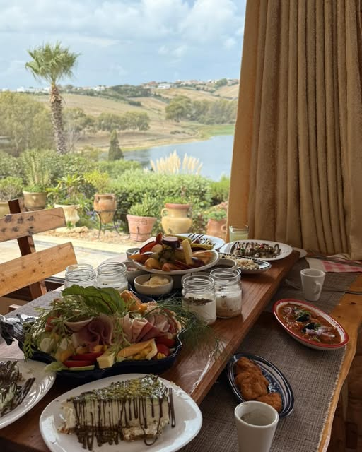 farida_dedw's tweet photo. 📍القرية بنزرت 💚🌲🇹🇳
فما صباح خير من هكا ؟ https://t.co/DyJRVhpHuJ