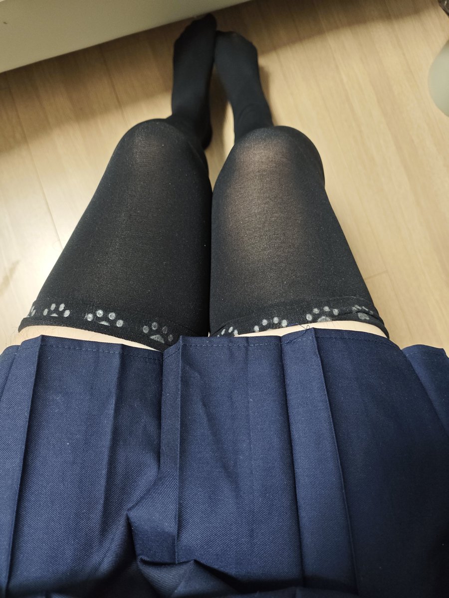 ice_nococo's tweet photo. 前段时间账号被加了个临时标签，应该是因为梯子的问题被判定为机器人了，问了下说只要几天不发帖不互动就好了，现在过了一周多了也不知道怎么样所以发个帖子看看流量如何，如果发现还在限流的话可能还要再消失几天，不过放心猪包是不会跑路的，以及定好下一套买円香的衣服了
#femboy #男娘 #伪娘 https://t.co/mOH9NBOB2W