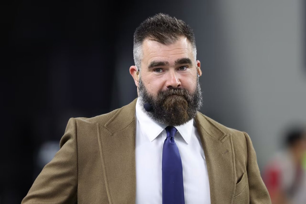 RichJohnsonNFL's tweet photo. NFL Network commentator Jason Kelce reportedly punched a hole in the wall in the booth after the #Eagles blew the game to the #Jaguars this morning. https://t.co/bmdfqJQiyE
