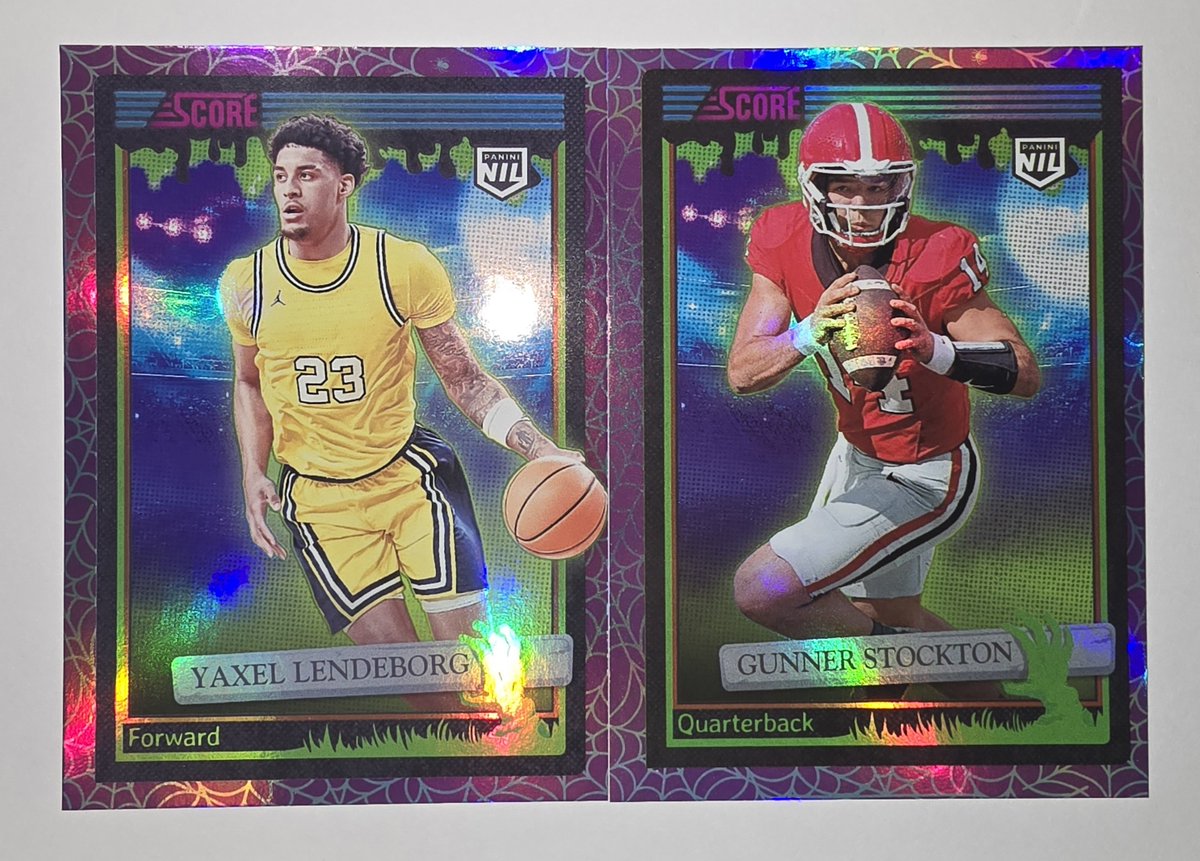 Porphyrianna's tweet photo. Had to pick up some @PaniniAmerica Score-A-Treat after watching @GoGTSLive rip some. Look what we got in our first bag! #GOGTSPC  🎃👻🕸 https://t.co/D8ghFfi4lu