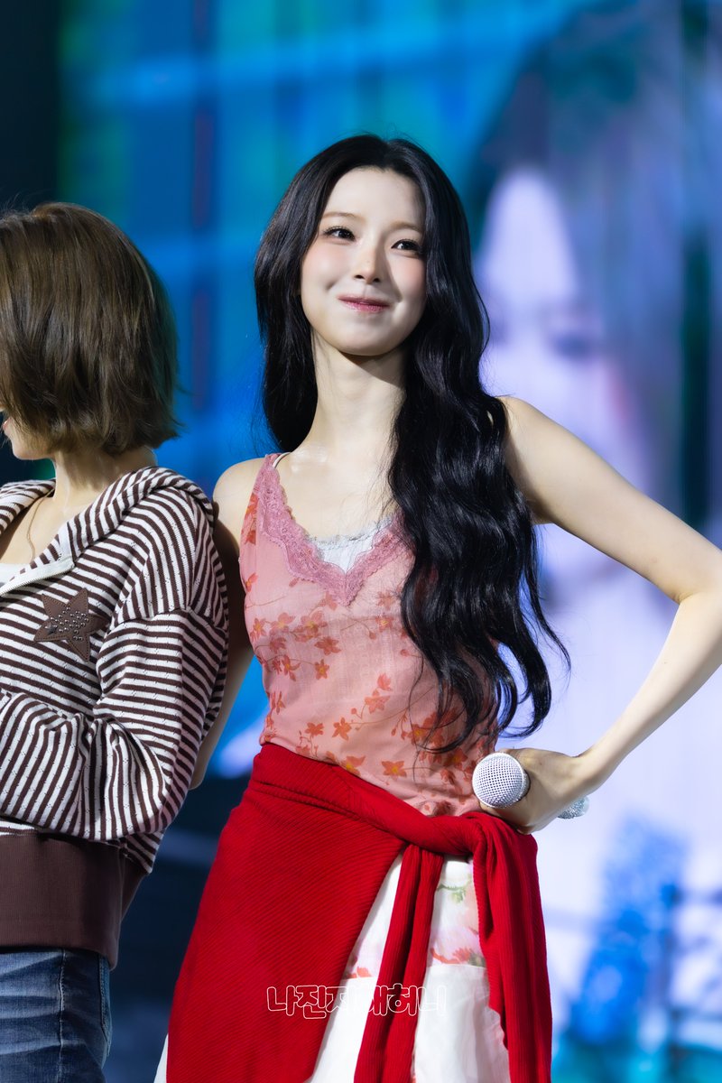 imserioushoney's tweet photo. 260905
백지헌
#백지헌 #BAEKJIHEON
#지헌 #JIHEON
#프로미스나인 #fromis_9 https://t.co/YGqv8yyh4F