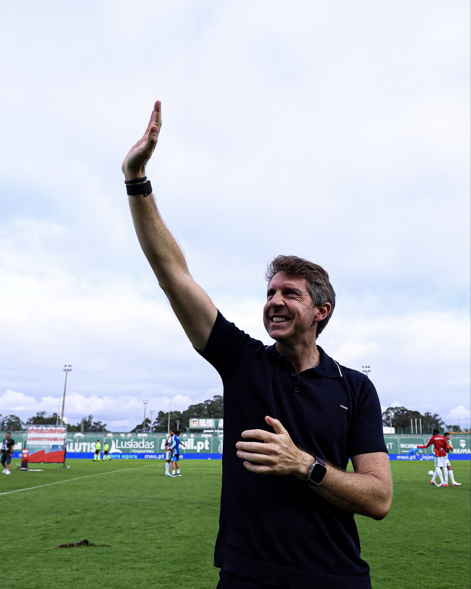 RioAve_FC's tweet photo. Aquele sentimento de vitória na estreia. 🤩

#HonrarAHistória #RAFCCDN #LigaPortugalBetclic https://t.co/9nd2CbH5qM