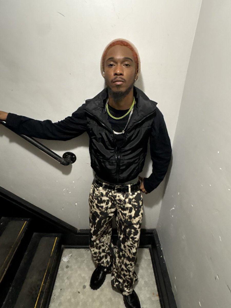lilfineshitp's tweet photo. Cool young bull😮‍💨 https://t.co/dcBpIjlodg