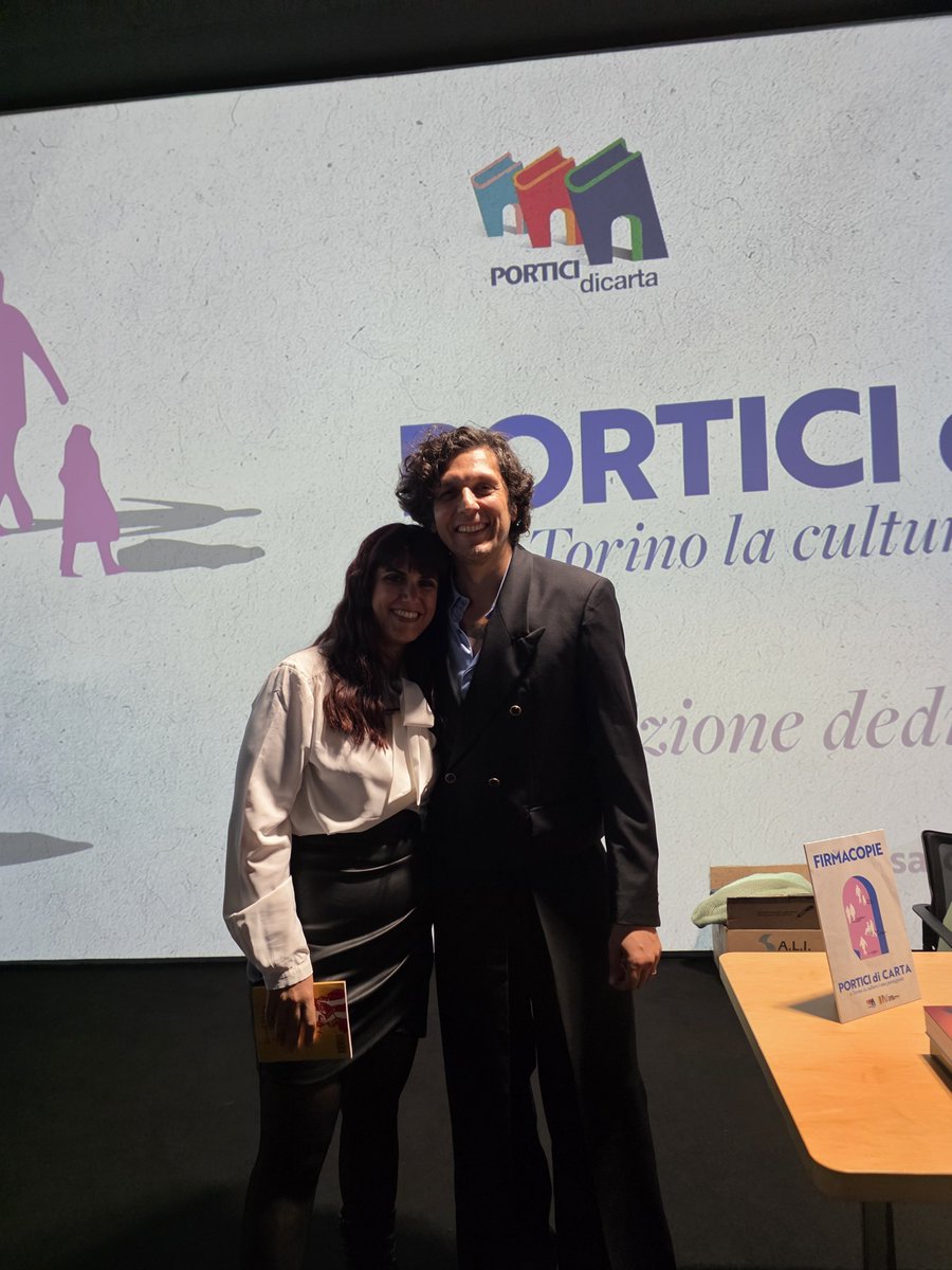 Sere_pully's tweet photo. E tanti auguri a me ♥️ 
Direi un compleanno sicuramente memorabile.. con tanto di benedizione papale 😂😂😂 https://t.co/g9zp2AGuzB