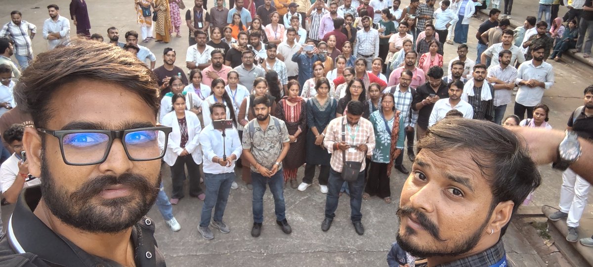 ChoUnion_UP's tweet photo. 28 सितंबर से लगातार 10 हजार CHOs 75 जनपदों से आकर इको गार्डन लखनऊ में आंदोलन कर रहे हैं अभी प्रदेश की राजधानी में आंदोलन है ऐसा ना हो देश की राजधानी दिल्ली में आंदोलन करना पड़े
@myogiadityanath
@Brajeshpathakup @UPGovt
#UP_CHO_Cadre_Nirman #RegularizeUPCHO
#permanentCHO https://t.co/b7809uYY7r