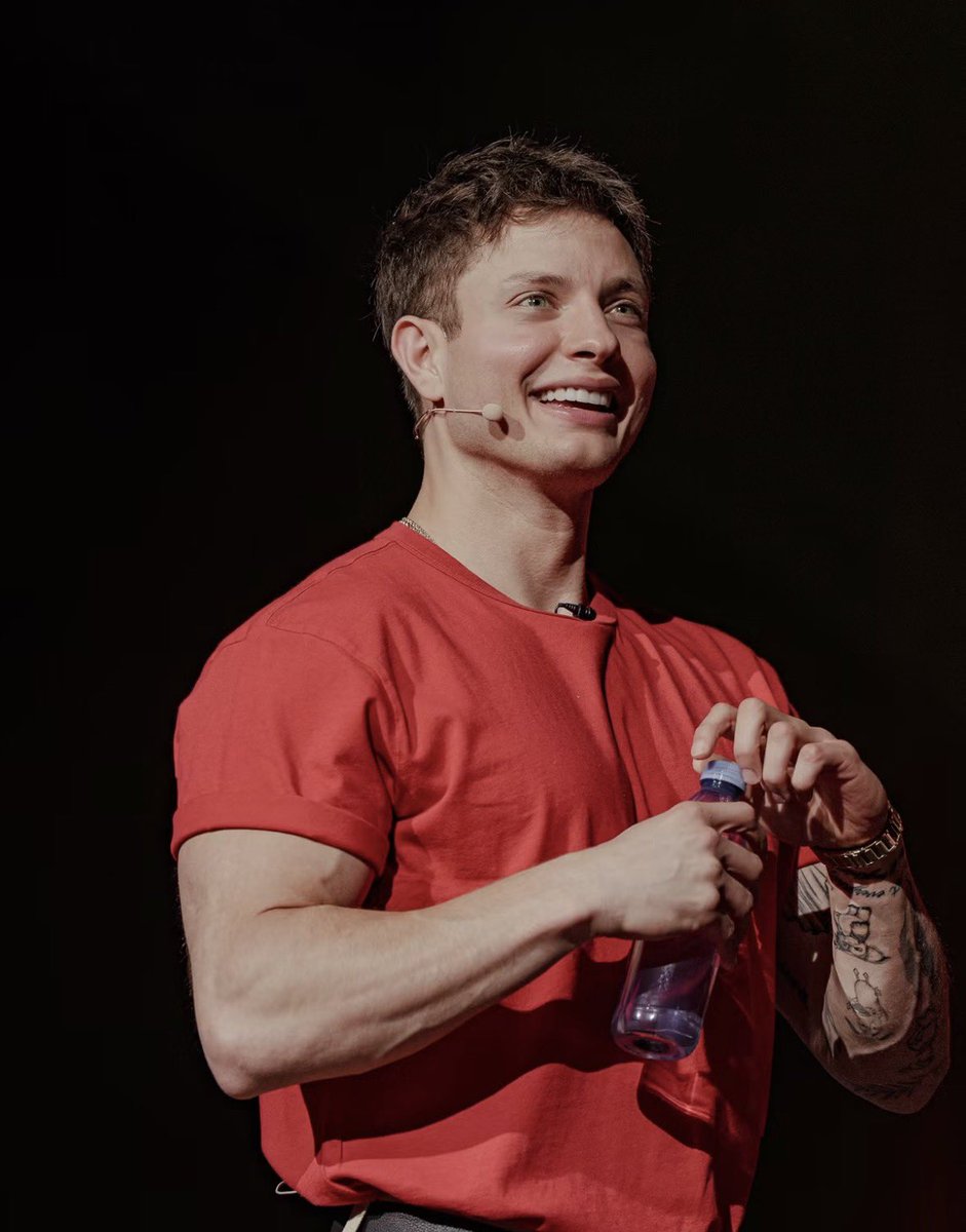 mattrife_wrote's tweet photo. What do you love most about me?❤️
#mattrife https://t.co/8DrO5KSSqC