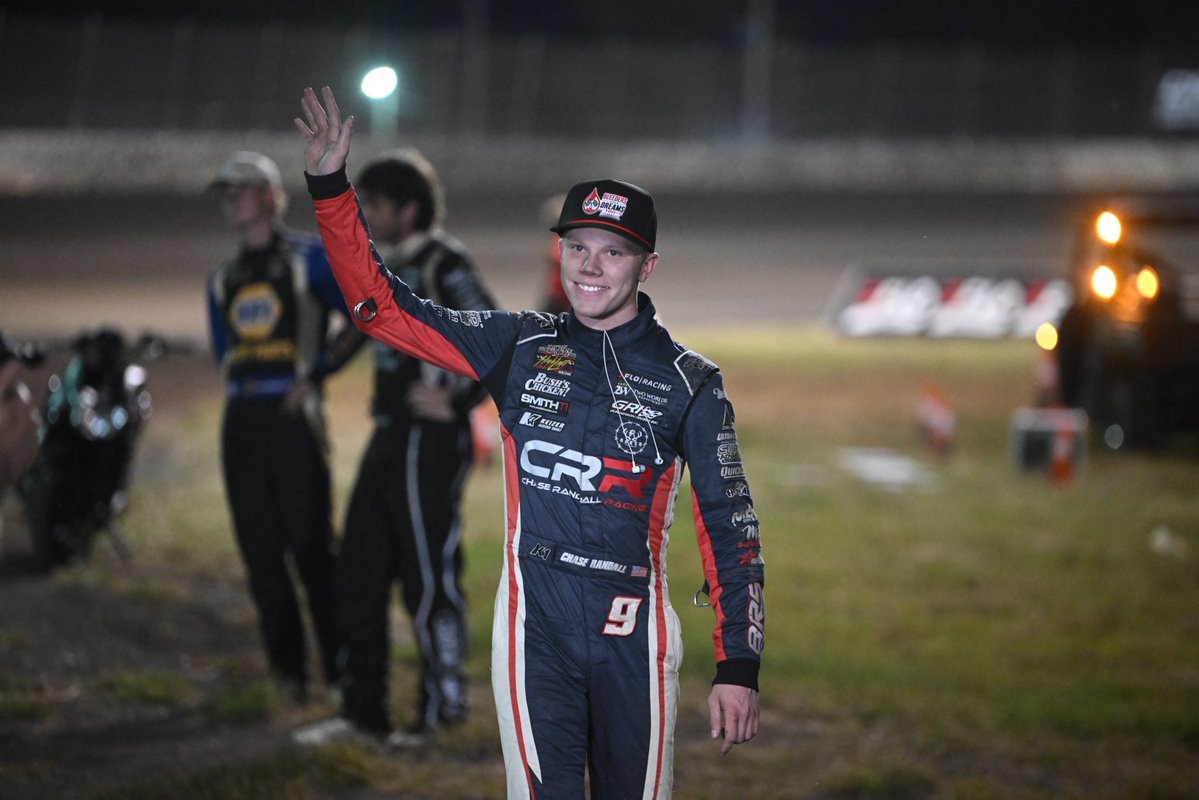 CRRacing9's tweet photo. A pair of P6 finishes at @Lakeside_Spdwy to close out the weekend! Feels good to put together a solid few nights and have good speed heading into our final event of the season with @HighLimitRacing. Looking forward to seeing everyone at @TXMotorSpeedway! https://t.co/mrFjpx2tlx