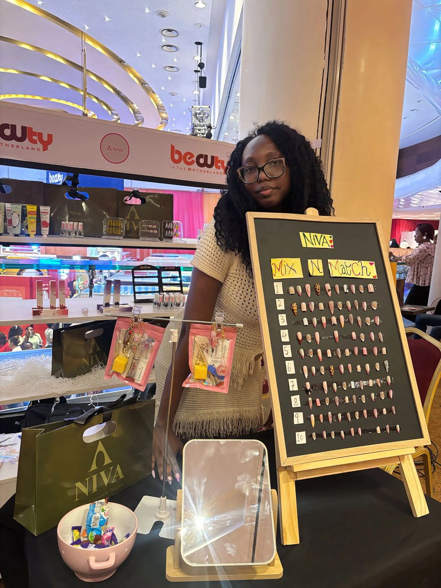 thenivabrand's tweet photo. We sold out on our first pop up😊

Held at beauty in the motherland! https://t.co/8ScTPxWYTA