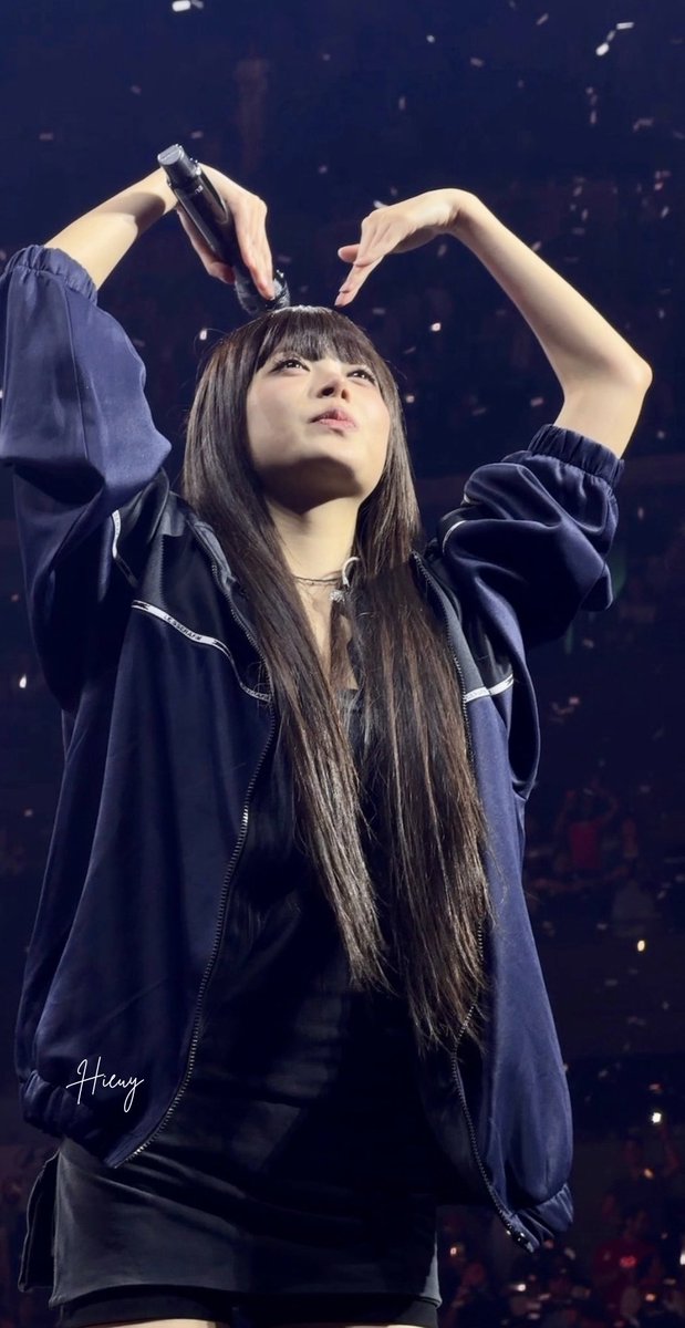 HIEUYNIM's tweet photo. 261008 Pureflow in Newark

Heart Eunchae ❤️
#EUNCHAE #홍은채
#LE_SSERAFIM #르세라핌
#PUREFLOW
#PUREFLOW_IN_NEWARK
#PUREFLOW_IN_US https://t.co/PEmlZf3H9W