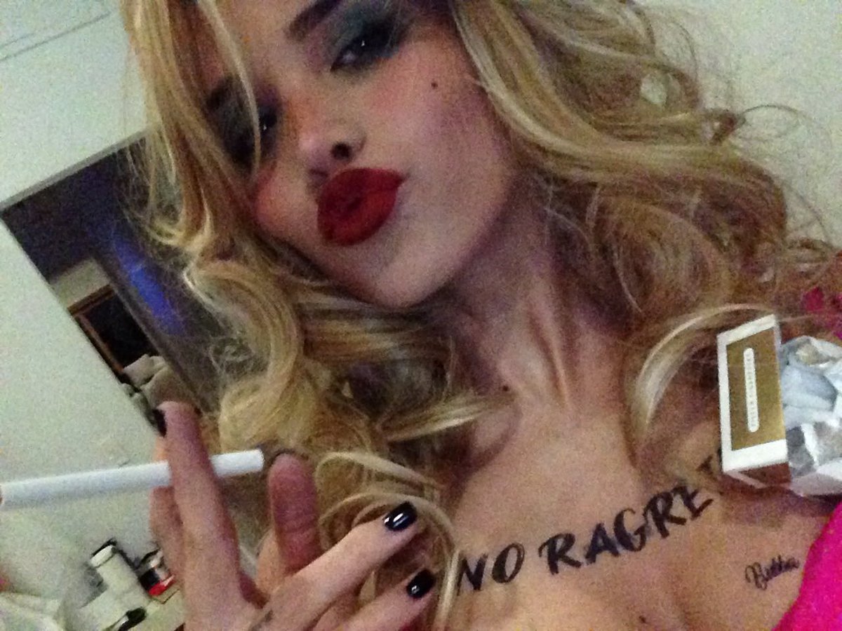 noturbnny's tweet photo. my marlboro madonna https://t.co/YBz2nFjuxA