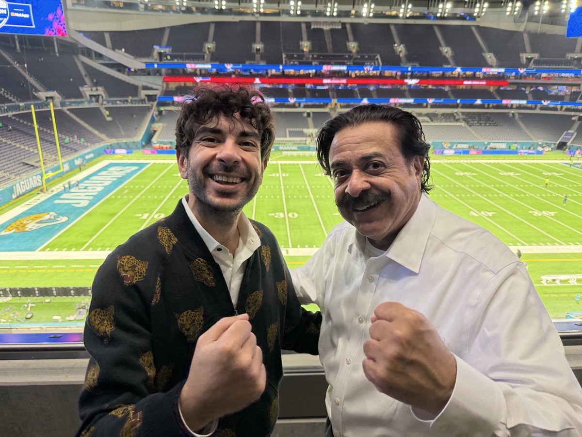 TonyKhan's tweet photo. Thank you @Jaguars fans, and huge thanks to all of you here in London supporting the Jags today! Congratulations &amp; huge thanks to Liam and all of the Jaguars players and staff for an incredible team win today! Go Jags! https://t.co/m9qcmMBLeA
