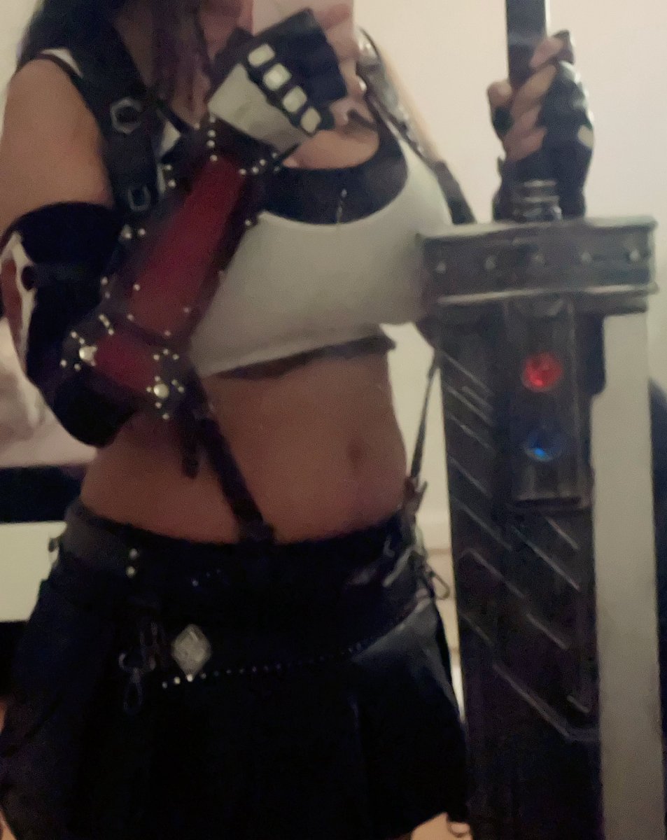 iovelian's tweet photo. had such an amazing time at #NYCC this weekend !! #tifacosplay https://t.co/kmx0ISnhHf