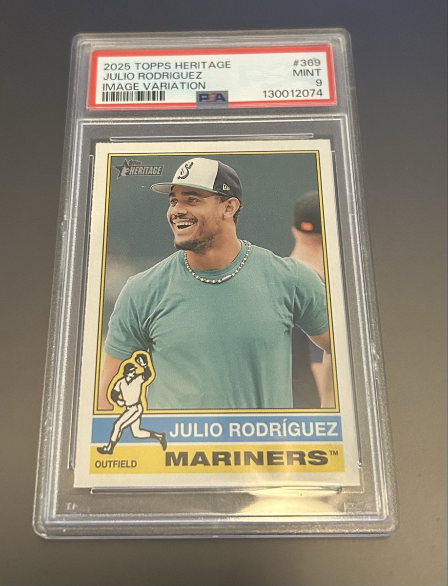 PtownSpecial's tweet photo. @FatherBreaks @SOMDBreakers @eBay Let’s have a day! 

https://t.co/3vbBHkkskJ https://t.co/xjPmoSoefd