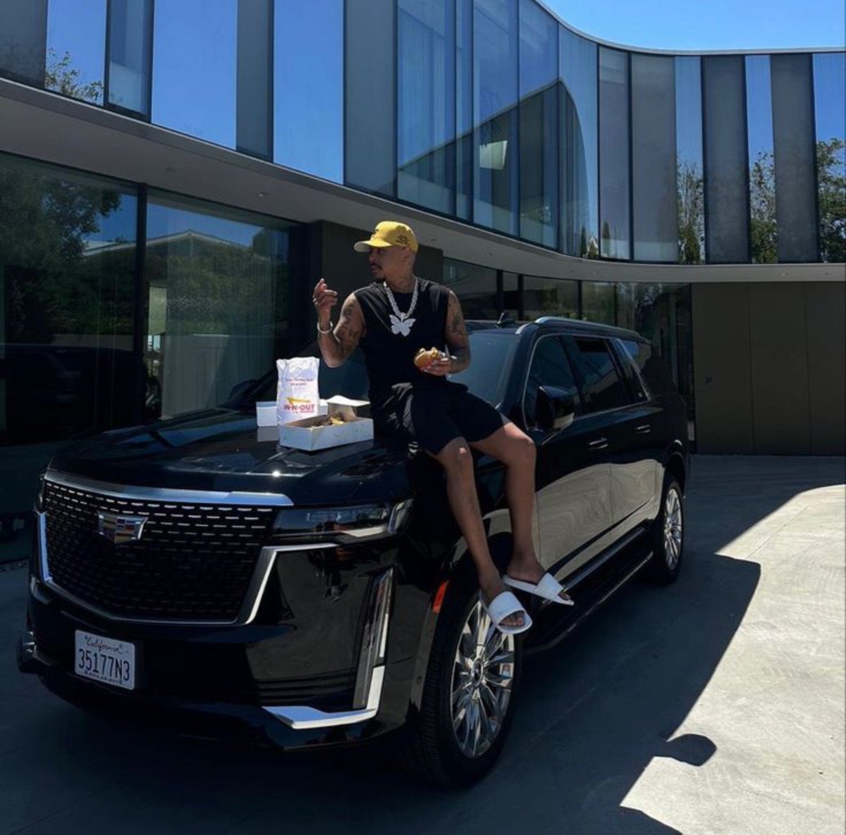 NobleLee_'s tweet photo. The new house is coming. The new car is coming. Better health ×10 is yours. Keep going ❤️ https://t.co/OdXDgIJ6nx
