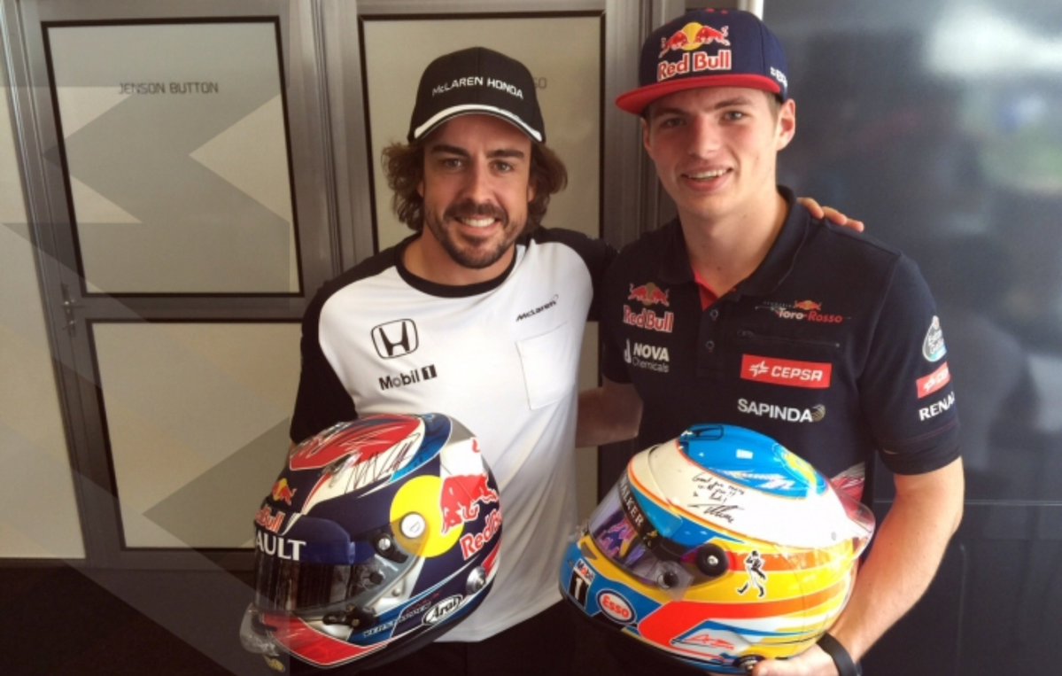 alomgc14's tweet photo. Una cosa que me ha volado la mente este finde es el hecho de que Verstappen haya corrido su carrera 250 en Fórmula 1.

Básicamente porque en 2015, cuando Max debutaba, fue cuando Fernando llegó a esa cifra en el mítico homenaje que recibió en Sochi con 34 años.

Max tiene 29. 🤯 https://t.co/mnojmpGQig