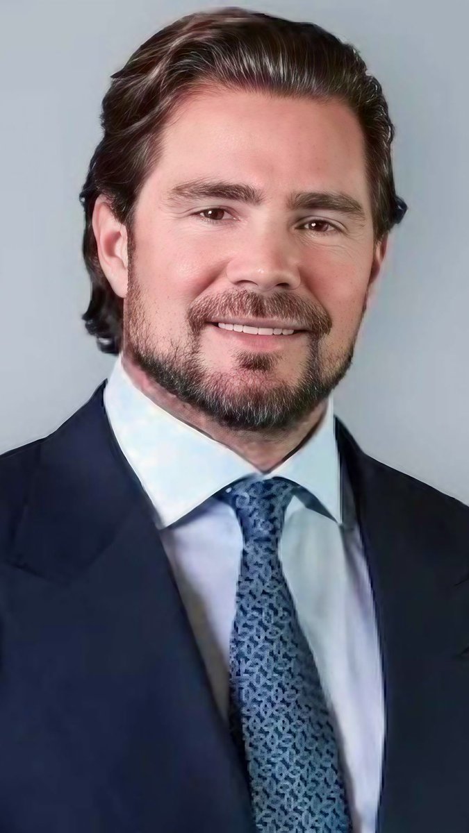 pointcharts's tweet photo. 🚨Flávio Bolsonaro PEDIU R$ 134 milhões para Daniel Vorcaro, dono do banco master.

Censura NÃO! https://t.co/0FQ4xCc0Gv