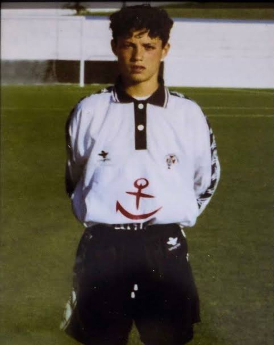 CR_74_'s tweet photo. Cristiano Ronaldo 1997/98 https://t.co/pUi9oTgIMV