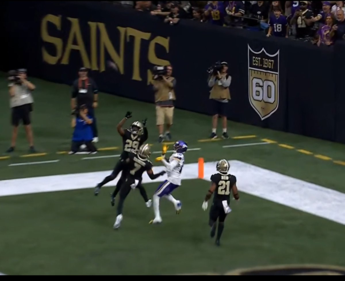 derek4354136645's tweet photo. @ClutchPoints This ended in a TD 😂 https://t.co/QWvYmiyvkn
