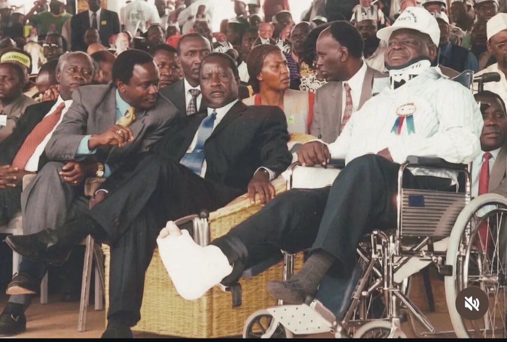 Kibet_bull's tweet photo. If Mwai Kibaki defeated Moi  who had powers including military while in this situation then I believe Sifuna will beat Ruto. https://t.co/orGTYrUCcd
