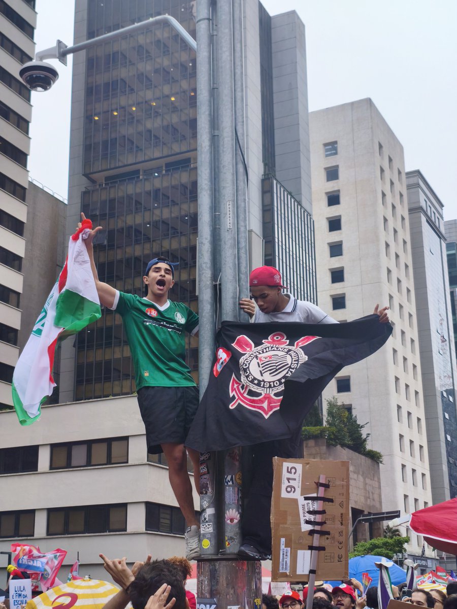 MagalhaesBonel's tweet photo. Pesadão, ok? Bora Lula! https://t.co/LQLTStIISb