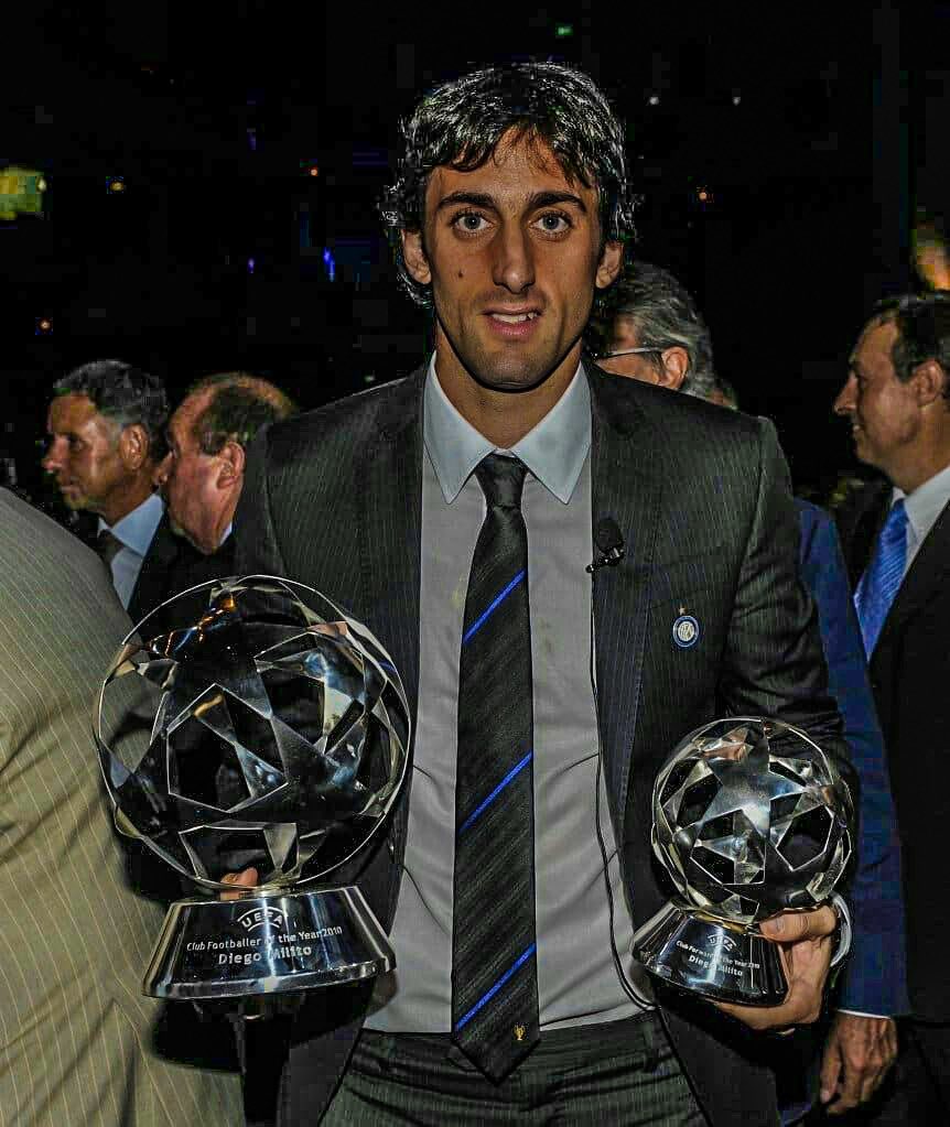 eurofootcom's tweet photo. Diego Milito at Inter. If you know, you know. 🇦🇷 https://t.co/iNEE96M06A
