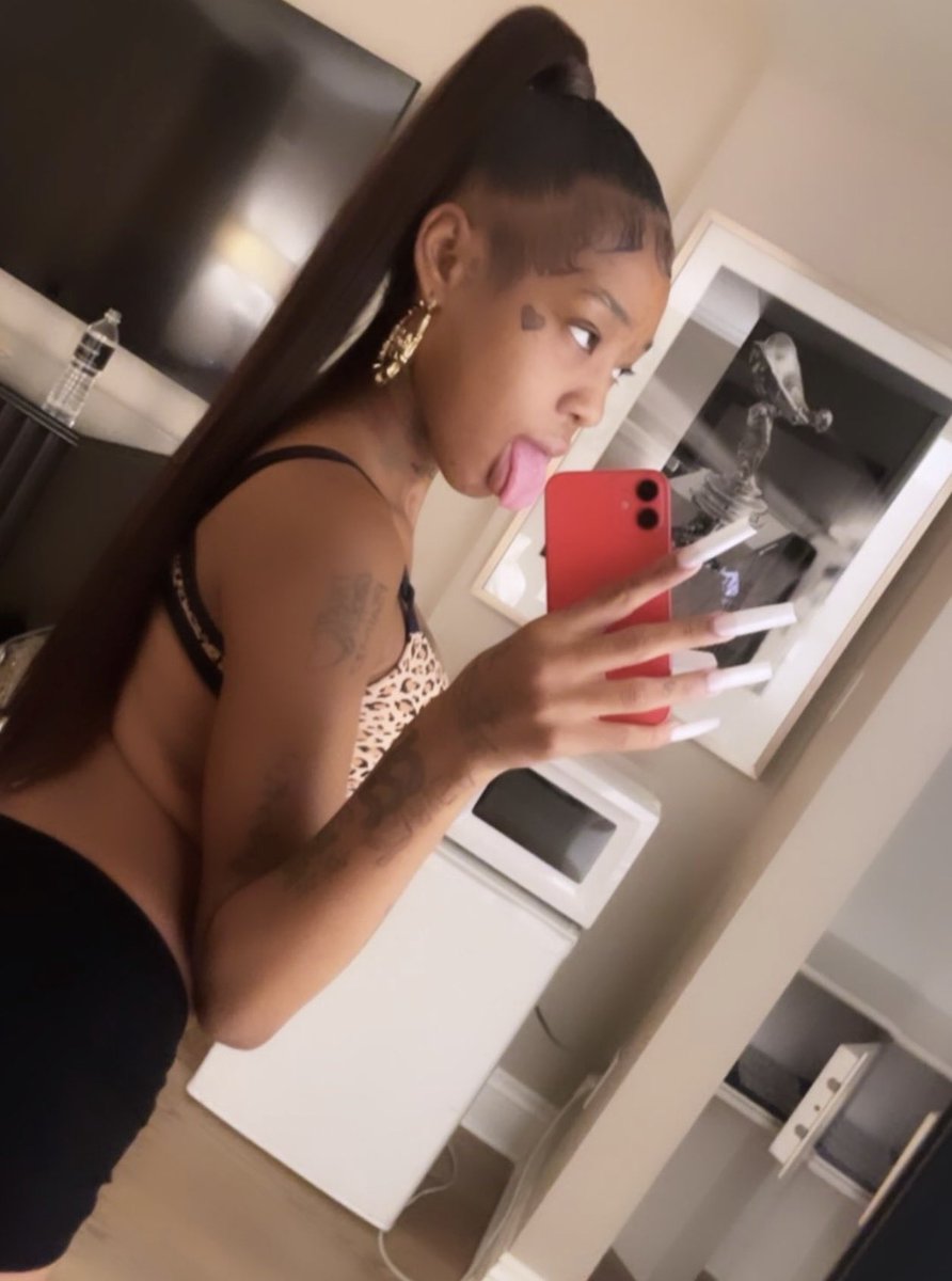beezynovaa's tweet photo. go follow my backup NOW!! @pytwoava #novawoava #fyp https://t.co/fFvbAH5SLF