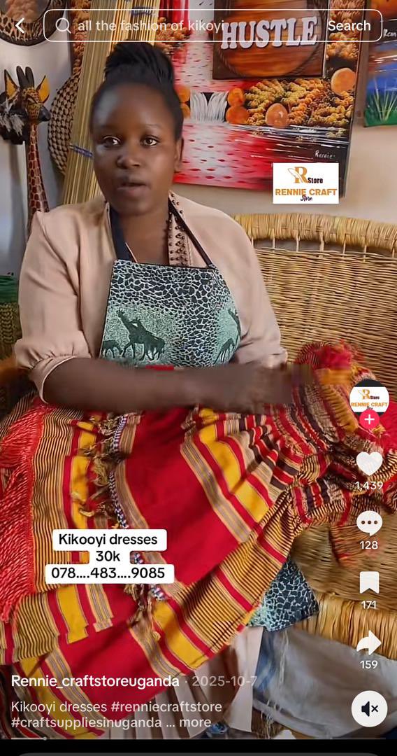 ibidunniOodua's tweet photo. Don’t be disingenuous. The girl literally said this is a modern take on her typical traditional Kikoye attire meaning she used Aso Ofi instead of typical Kikoye material. 
Frame 1 - the Ugandan girl in Aso Ofi 
Frame 2, 3, 4 - the typical Kikoye material https://t.co/Ctypr91T42
