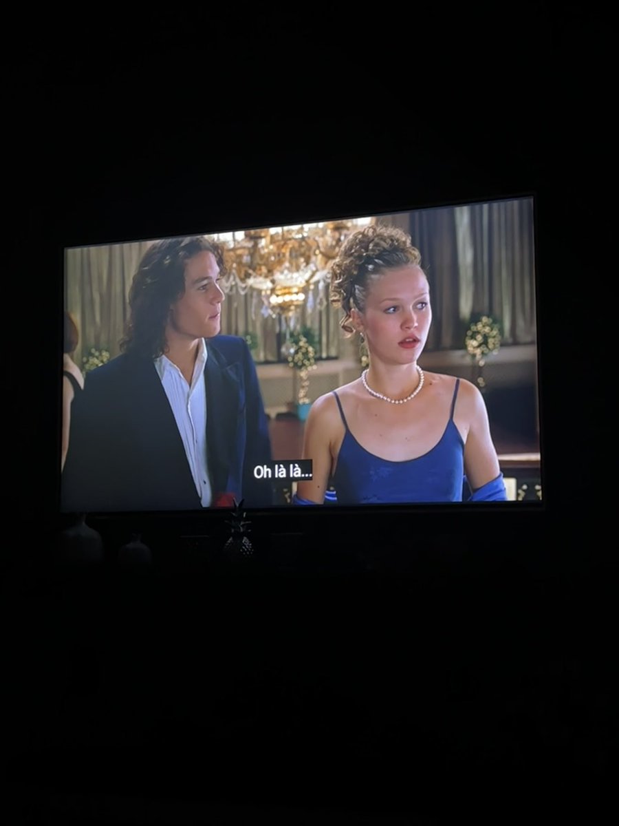 sndsdyn's tweet photo. Bon j’ai fini avec une romcom 🙈 https://t.co/XiGCFDi21N