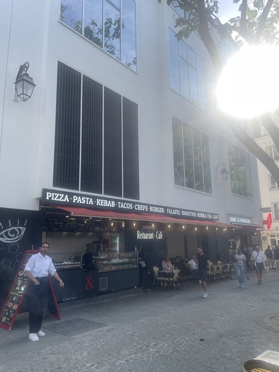 cestmoienpublic's tweet photo. Pizza pasta kebab tacos crêpe burger 17/10 falafel smoothie bubble tea bissap atieke tacos chicha marron chaud café https://t.co/8Ux25LOwet