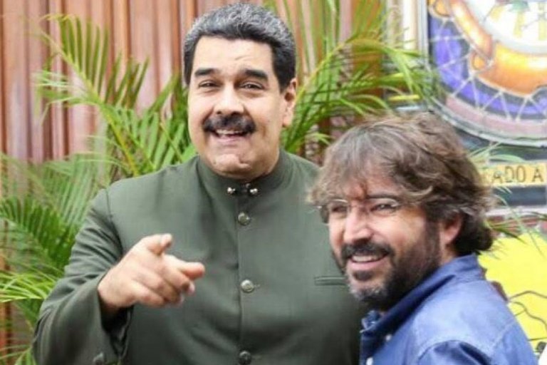 tresmasciento's tweet photo. No voy a ser yo quien defienda a los narcos. https://t.co/mwHhgldSaC