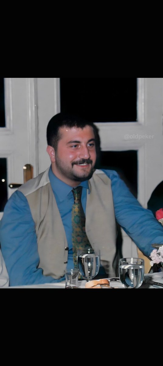 ahad_ehad's tweet photo. @BİR UMUTTU YAŞAMAK REİSİM 
AMA O UMUDUM TÜKENDİ REİSİM EĞER BANA YUVAM YIKILDI  SESİMİ SANA ULAŞTIRAMADIM NASİP OLMASI 
EĞER BANA BİR ŞEY OKURSA KIZIM VE OĞLUM AİLEM SANA EMANETTİR REİSİM ALLAH RIZASI İÇİN ONLARA SAHİP ÇIK SAYGI İLE REİSİM 
@sedat_peker @hizirreis999 #SEDATPEKER https://t.co/vBGSANUPR8
