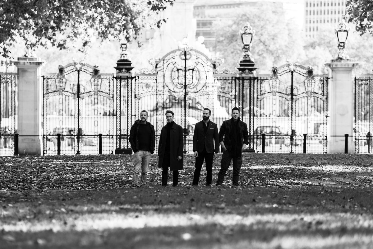 ildivoofficial's tweet photo. Taking in the view before showtime https://t.co/LbpYDKTQ2H