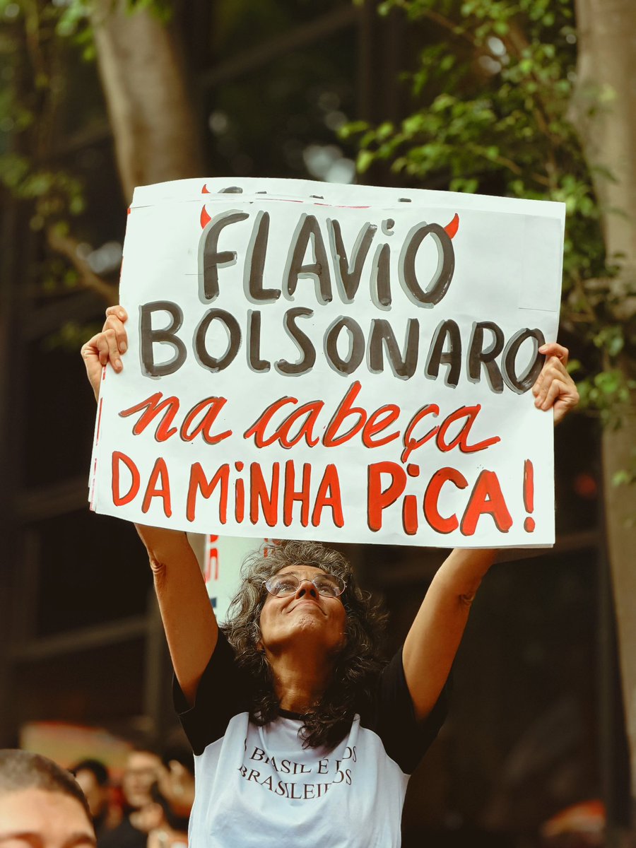 omurilover's tweet photo. A foto mais linda que eu tirei na paulista #LULANAPAULISTA https://t.co/NDDUNuFPiO