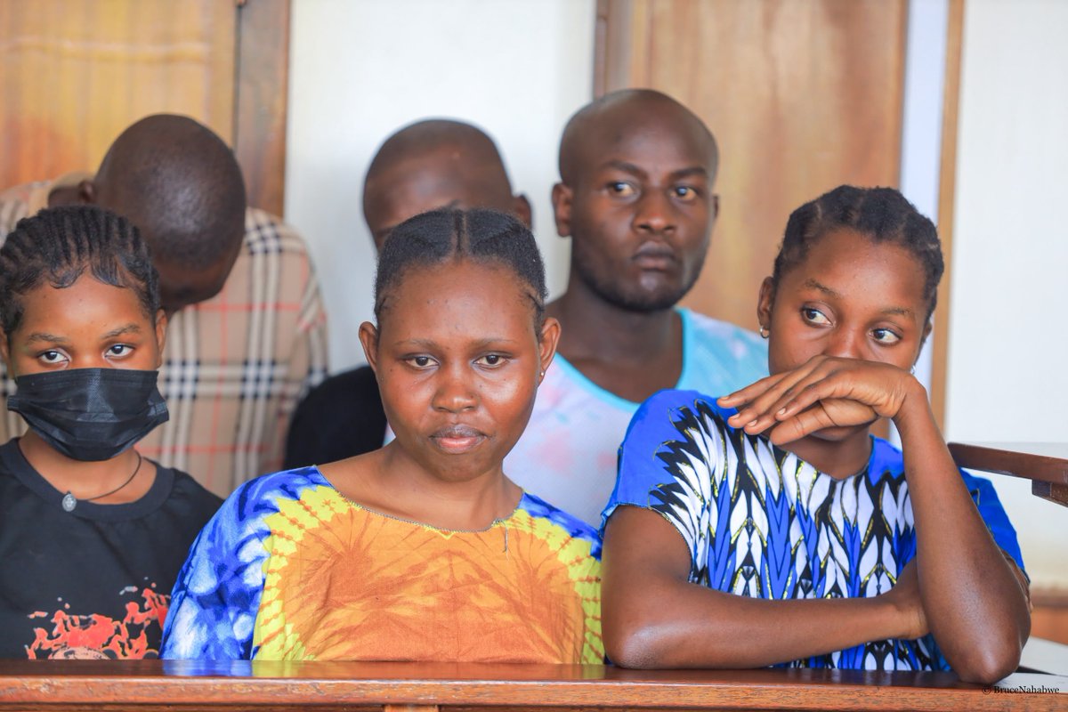 YOUTH4SAFEUG's tweet photo. Tomorrow we shall be at buganda road court to stand in solidarity with our fellow activists as they return for bail applications once again 
#freewnviromentaldefenders
#notooil
#stopeacop https://t.co/FLilGYixwY