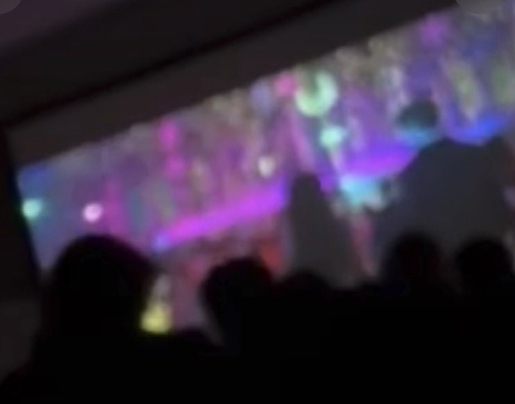 halfbloodval_'s tweet photo. THE SECOND THE SONG STARTS PLAYING HE LOOKS AT HER IM GOING TO EXPLODE https://t.co/iGXhKmMAiG