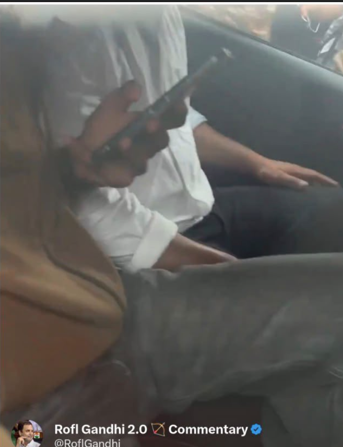 mikejava85's tweet photo. @DCPNewDelhi @RoflGandhi_ The people inside car were Litreally threatning  others with huge wooden logs ?

Here is one of the guy whose clothes match 

What are you talking about ? https://t.co/UjDPdWfwEo