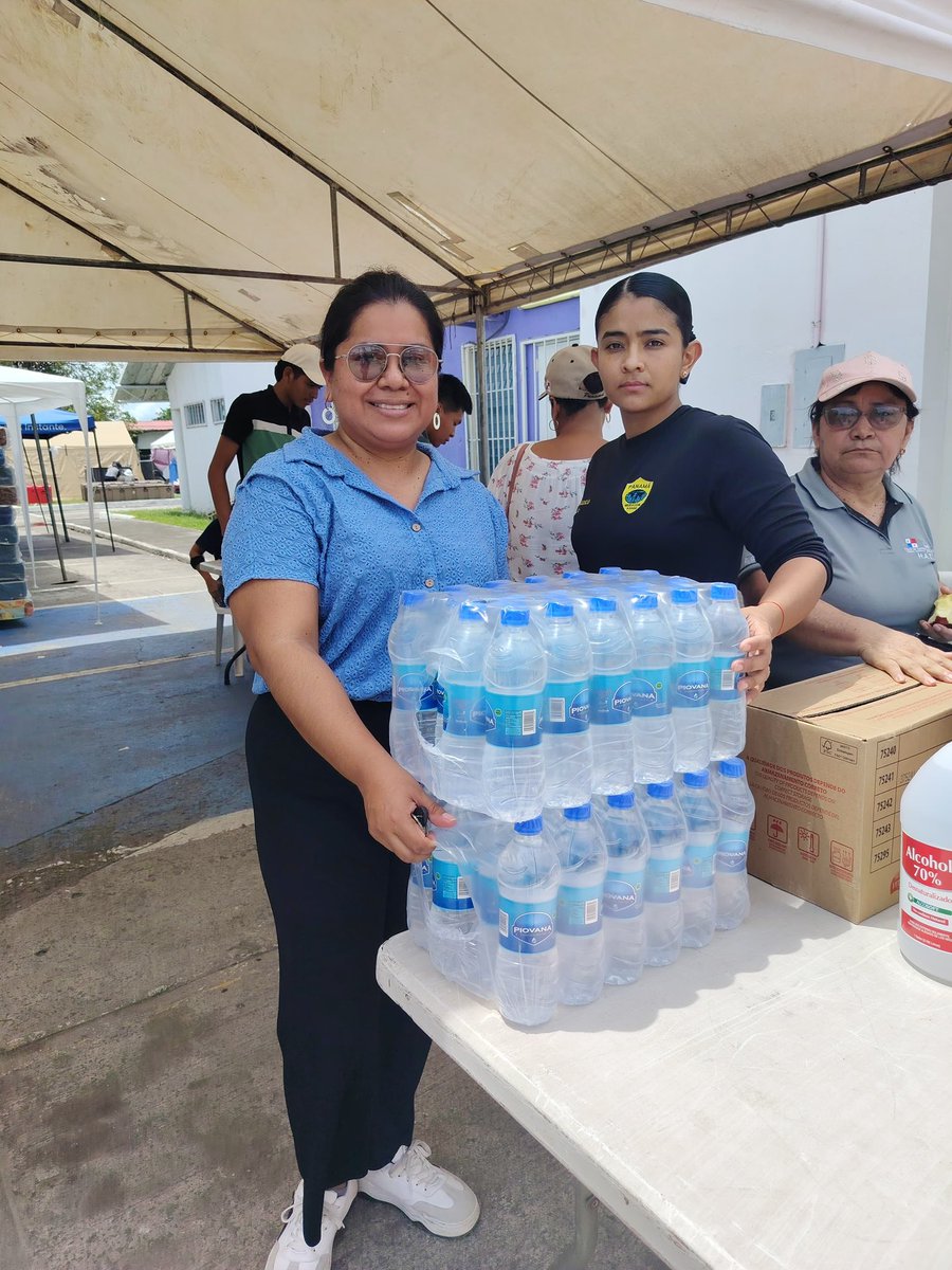 PanamaBts's tweet photo. Entregando donaciones en el Hospital Aquilino Tejeira de Penonomé.💜

Aún hay muchas personas que necesitan de nuestra ayuda. No importa cuán pequeña sea tu donación, cada aporte tiene un gran significado y puede marcar la diferencia. 🫂 https://t.co/cWKRdyX0qS