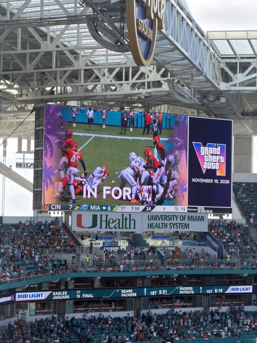 TheGaming_HQ's tweet photo. GTA 6 marketing campaign continues. 🌴

📍 Hard Rock Stadium, Miami https://t.co/cEslsfU4Po