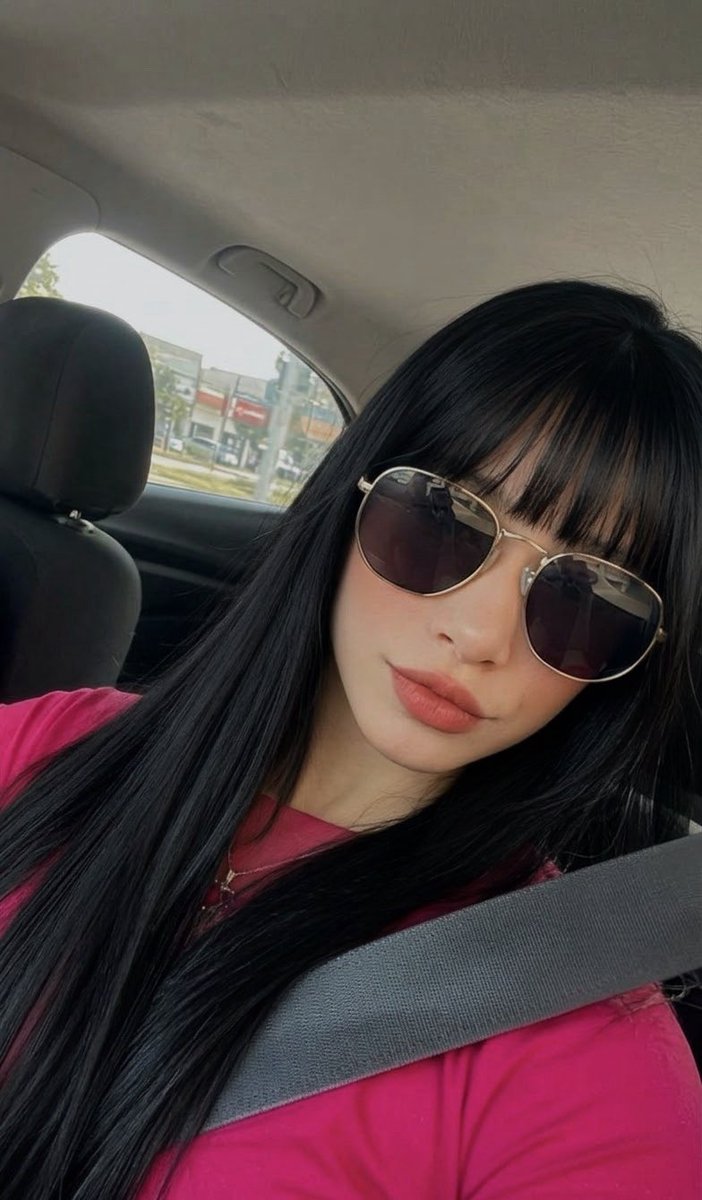 Fofissizzy's tweet photo. Bom final de tarde pra nós 🕶️ https://t.co/HgcttwsVWR