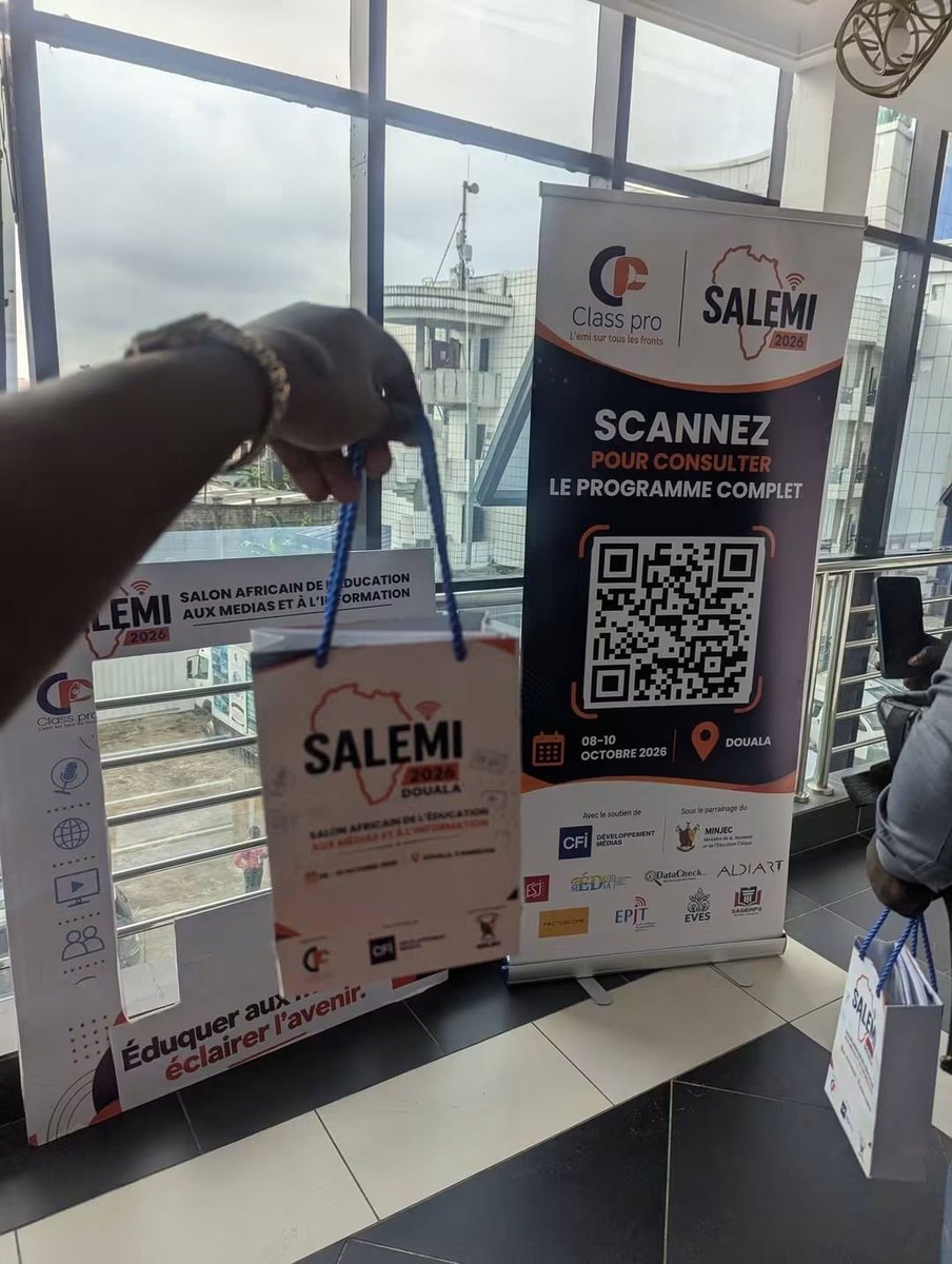 MahamadouBrah67's tweet photo. Bravo à toute l’équipe pour la réussite du Salon africain de l’éducation aux médias et à l’information (#SALEMI2026), qui s’est tenu du 8 au 10 octobre à Douala, au Cameroun, autour de thèmes très intéressants ! 👏

A special mention for you, @Badalfohmoh7, notre fondatrice de @ClassPro_237. Un grand bravo pour ton courage, ton engagement et tous les efforts que tu déploies pour promouvoir une société numérique critique, inclusive et éthique, où chaque citoyen agit avec discernement, respect, responsabilité et engagement civique en Afrique.

Félicitations à toute l’équipe ! Continuons ensemble à faire avancer l’éducation aux médias et à l’information pour tous !

#EmiPourTous #ClassPro #ClassProNiger