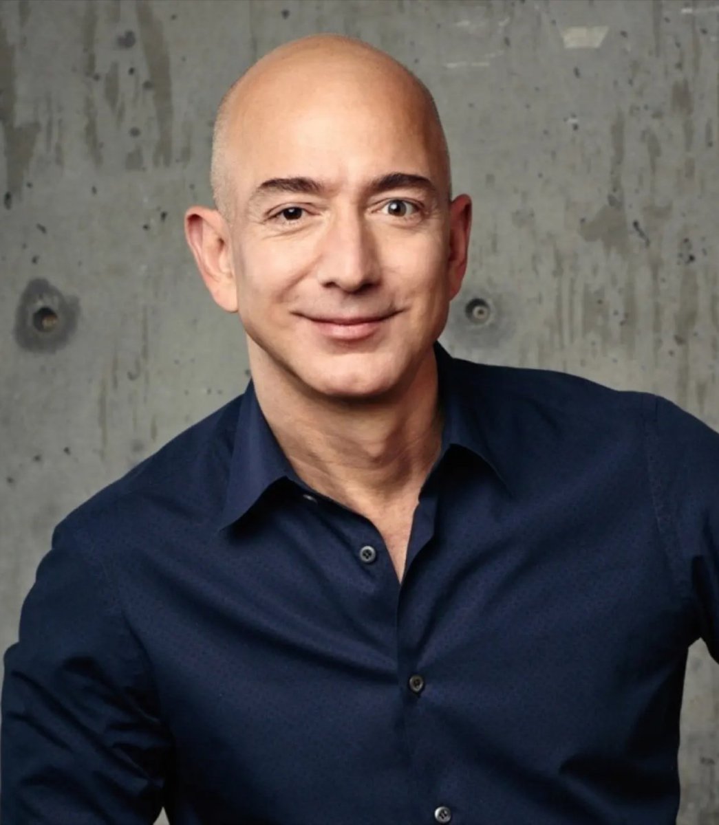BullTheoryio's tweet photo. Amazon crashed -95% during the dot com bubble and almost went bankrupt.

Today, it’s worth over $2.7 Trillion. https://t.co/AhmsWlXBzz